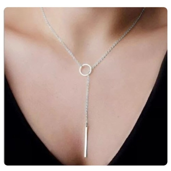 Moxie & Grace Co. Jewelry - ✨HP ✨Lariat Chain Necklace + Bar Drop Silver Color